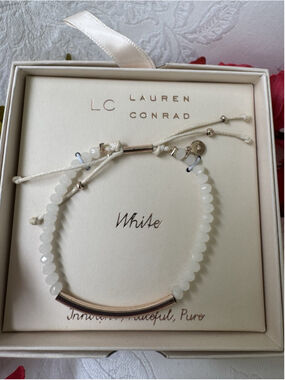 LC Lauren Conrad Dainty Goldtone White Peace Adjustable Slide Bracelet Boxed NEW